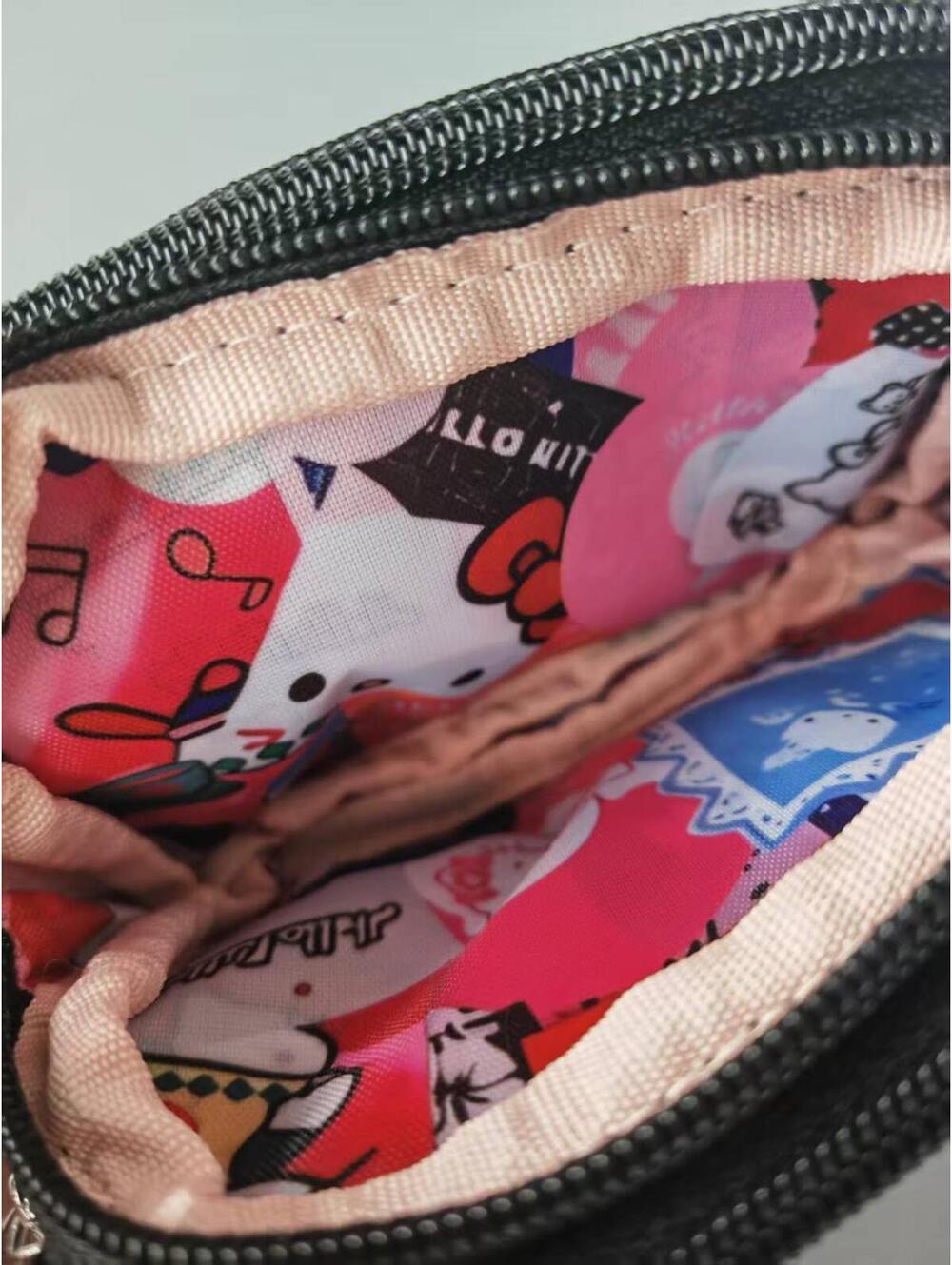 LeSportsac Hello Kitty Black 3-Zip Wristlet Wallet NWT - Picture 3 of 9